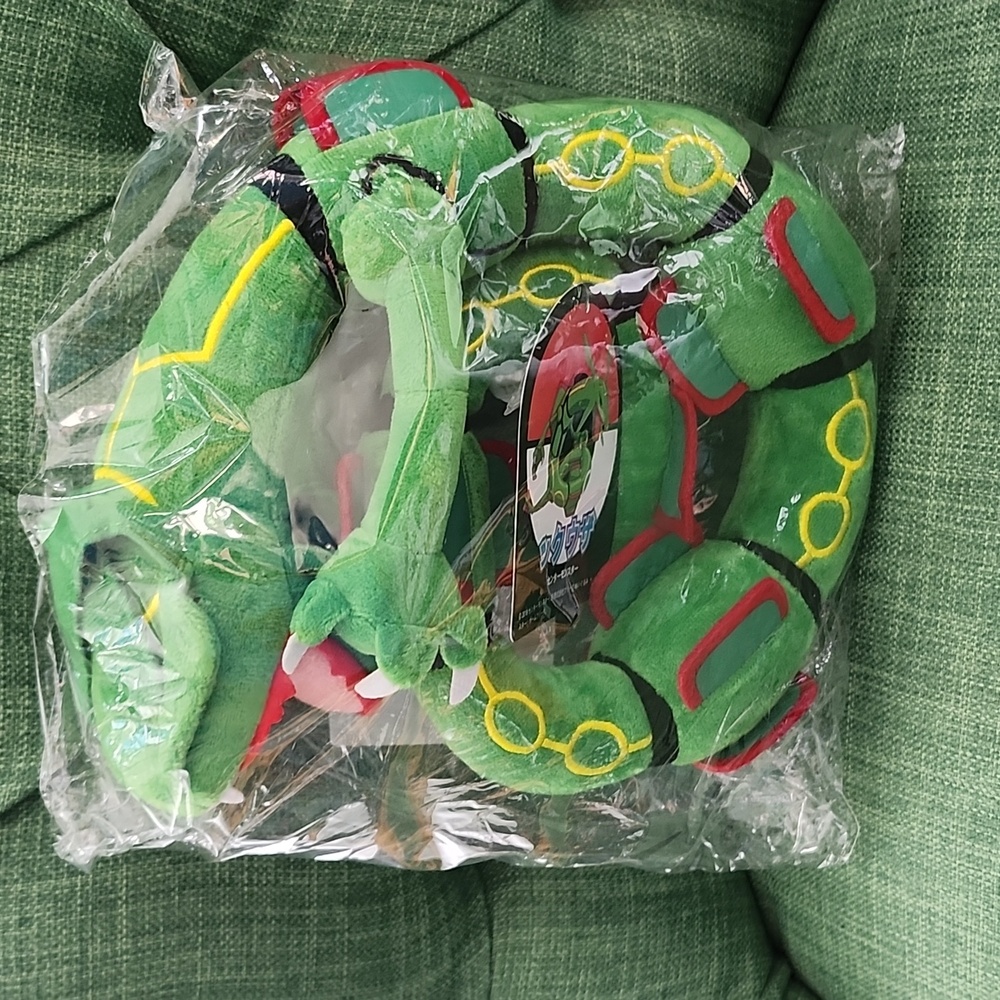 Pokemon Rayquaza Poseable Plush Toy - Picture 6 of 6
